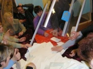 Фото: В Україні закінчується агітація за кандидатів на місцевих виборах