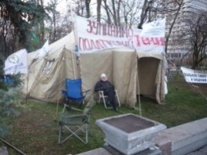 Фото: Торговці секонд-хендом залишаться на спрощеній системі