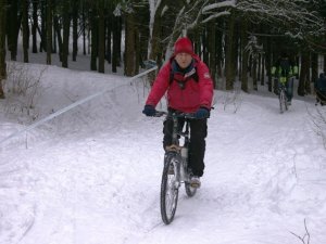 У Полтаві ганяють на велосипедах навіть взимку