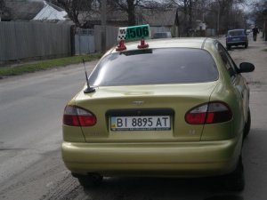 Фото: Як журналіст у Полтаві таксі та повій шукав