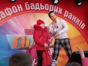 Фото: Сьогодні у Полтаві «відправили у космос» ведучого Нового каналу