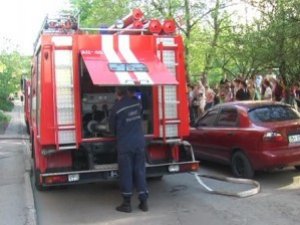 Фото: Жителів багатоповерхівки, що на Садах-2 у Полтаві, даремно евакуювали пожежники