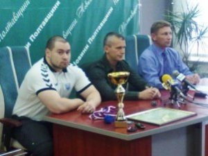 Фото: Спортсмени та чиновник Полтавщини попрохали журналістів більше писати про спорт