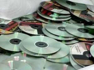 Фото: На Полтавщині СБУ конфіскувала компакт-диски на 170 тисяч гривень