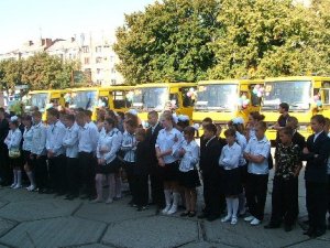 Фото: Школярі з Полтави побували у ролі сільських дітлахів