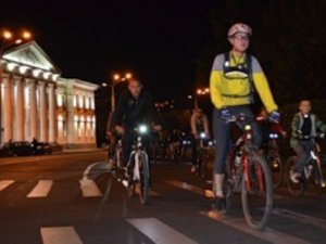 Фото: У Полтаві провели ВелоНіч