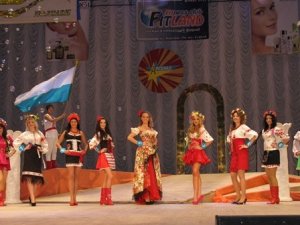 Красуня Полтави 2011 володіє трьома мовами та вивчає економіку