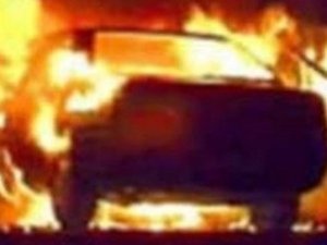 У Полтаві горів автомобіль міліціонера: підпалювача й досі шукають