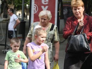 Фото: Сьогодні в центрі Полтави майже всі перехожі ходили з сердечками