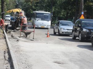 У Полтаві комунальники капітально ремонтують дві вулиці (фото)