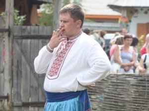 На Сорочинському ярмарку одружували молодих (фото)