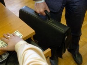 Фото: У Полтаві батьки учнів самі купуватимуть вогнегасники в школи