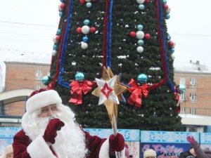 Фото: У Полтаві відкрили усі районні ялинки  (фоторепортаж)