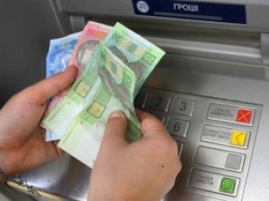 Полтавку, яка продавала весільну сукню, обікрали на 4 тисячі