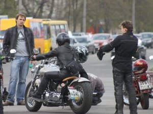 Автомобілісти і мотоциклісти у Полтаві проведуть акцію, щоб попередити ДТП