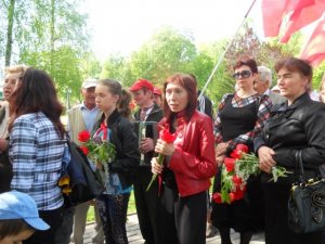 Полтавські комуністи на першторавневому параді співали "Катюшу"