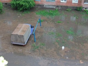 Фото: Я-Репортер. Полтавці після зливи ходили по пояс у воді (фото, відео та карта)