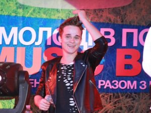 Обіцяні зірки привітали полтавців з Днем молоді концертом (фоторепортаж)