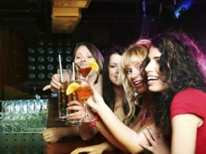 Як часто можна вживати алкоголь: результати опитування на «Коло»