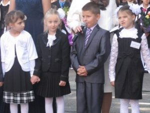 Полтавська школа отримала 50-е покоління першачків та комп’ютерний клас