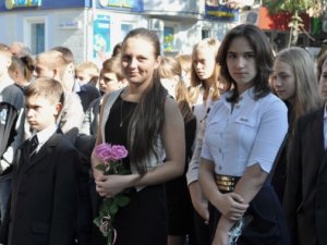 Учениця полтавського ліцею отримала 500 гривень за твір