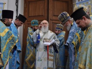 Фоторепортаж. Патріарх освятив храм Різдва Богородиці у Полтаві