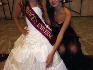 Фото: Полтавська школярка стала «Маленькою міс Всесвіт»