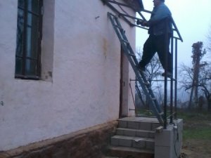 На Червоному Шляху багатостраждальну полтавську школу відбудовують (фото)