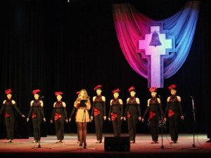 Фото: У Полтаві пройшов концерт пам'яті жертв Голодомору.Фотоогляд