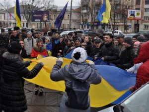 Депутати Полтавської облради три години обговорювали події на Євромайдані та ситуацію в країні