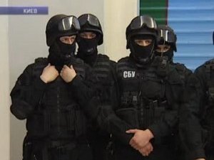 Фото: На Київ відправили полтавський «Беркут» і «Альфа»: «Коло» перевіряє інформацію