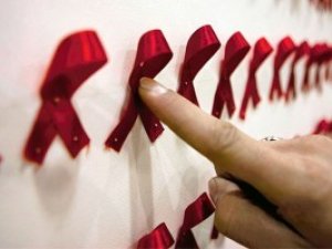 Фото: Полтавські художники виставлять свої картини на аукціон, аби допомогти ВІЛ-інфікованим дітям 