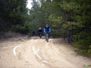 Фото: Як минають новорічні канікули полтавців: велосипедисти відкрили сезон 4 січня (фото)