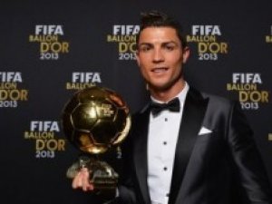 Фото: Кріштіану Роналду виборов Ballon d'Or 2013