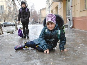 Фото: У Полтаві ожеледиця: як уберегтись від травмування