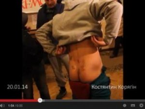 Розповідь постраждалих, яких роздягли наголо і обстріляли силовики у Києві (відео "Кола")