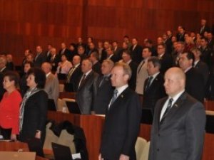 Фото: Друге засідання сесії Полтавської облради почали з хвилини мовчання