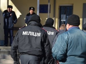 Фото: Суд над Євромайданівцями перенесли, бо не всім прийшли повістки