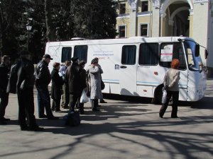 Фото: Три дні полтавців безкоштовно обстежували на туберкульоз