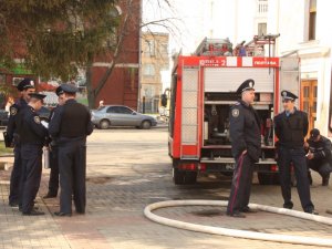 Фоторепортаж з пожежі у полтавському театрі Гоголя