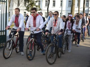 Полтавській студенти влаштували велопробіг на честь Тараса Шевченка