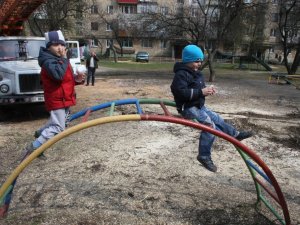 Полтавці влаштували акцію протесту проти спилу аварійних дерев