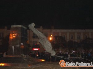 Полтавцям запропонували кілька проектів реконструкції постаменту пам’ятника Леніну та запрошують до обговорення