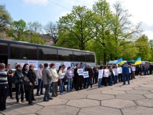 Фото: У Полтаві бунтували міжміські перевізники