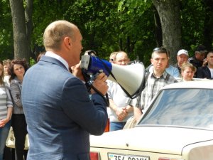 Фото: У Полтаві судили мера (оновлено з фото)