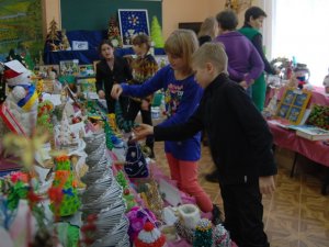 Фото: Відбудеться виставка робіт лідерів конкурсу "Колобкова майстерня"