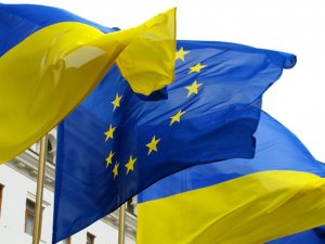 Фото: ЄС заявив про готовність підписати зону вільної торгівлі з Україною