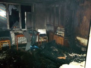 Фото: Пожежа на Полтавщині: 15 осіб евакуювали, 1 людина загинула