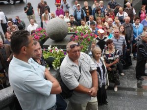 Фото з мітингу в Полтаві: громадськість озвучила свої вимоги