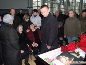 Фото: У Полтаві родинам силовиків, які загинули чи постраждали на Сході, дадуть квартири